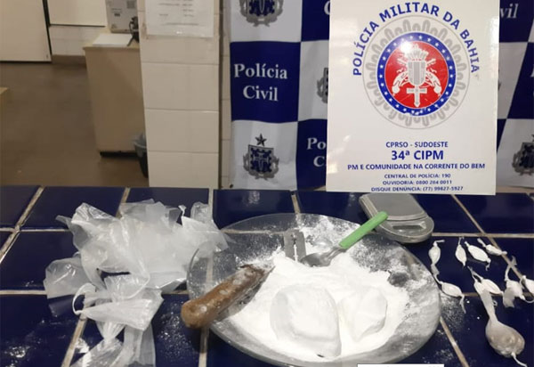 Brumado: Polícia Militar apreende drogas no bairro Jardim de Alá