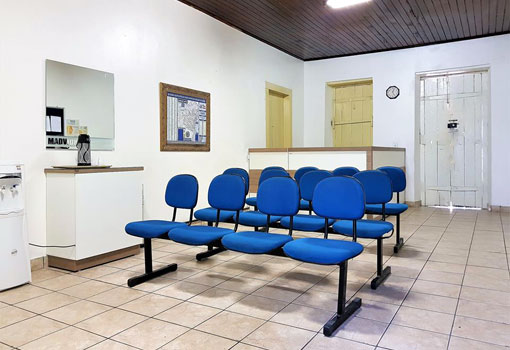 Aracatu: foi concluída reforma e pintura interna da prefeitura 