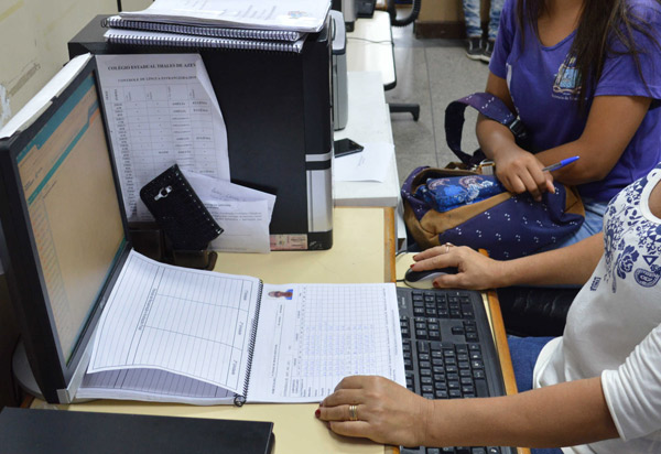 Estudantes da rede estadual têm até segunda-feira para renovar matrícula para o ano letivo de 2019