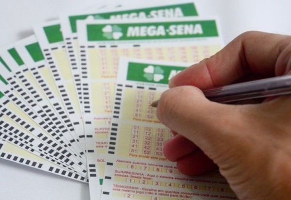 Mega-Sena acumula novamente e pagará R$ 45 milhões no próximo sorteio