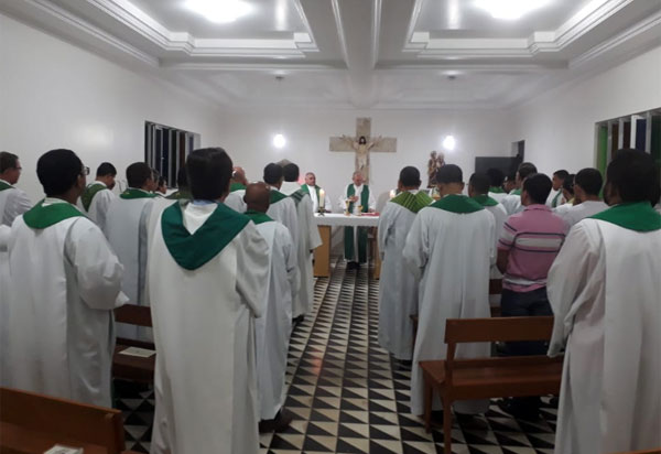 Retiro anual dos padres é realizado em Caetité