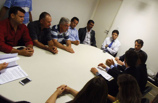 Defensora geral não comparece em audiência com comitiva brumadense