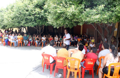 Brumado: Professores e servidores suspendem greve, contudo, afirmam que decisão é temporária
