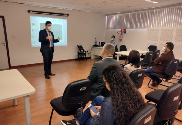 Encontro do MP discute loteamentos irregulares e clandestinos com representantes de Poções e Vitória da Conquista