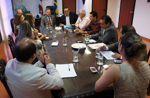 Municípios recebem apoio do Estado na prestação de serviços de saúde