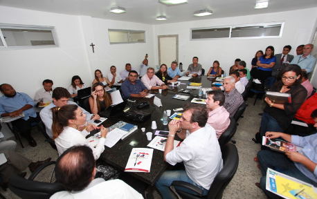 Prefeitos baianos decidem que fecharão prefeituras em abril