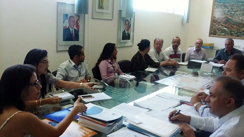 Brumado: Aguiberto comanda reunião com empresas do Parque Eólico visando alinhamento para o início das obras