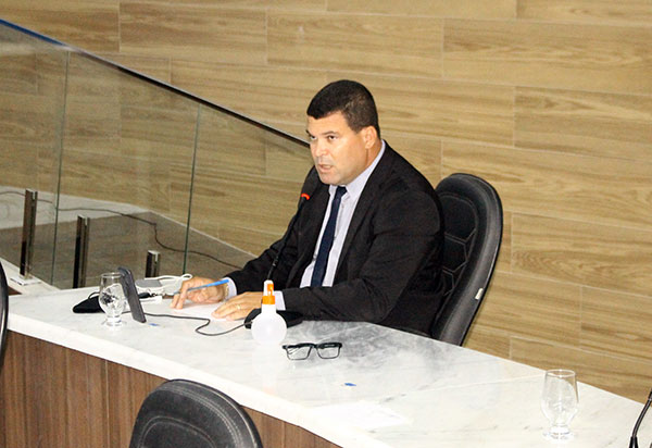 Vereador Rey de Domingão faz novas denúncias contra a Prefeitura de Brumado