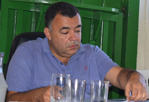 Livramento: Decreto proíbe servidor público de usar rede social e jogos durante expediente