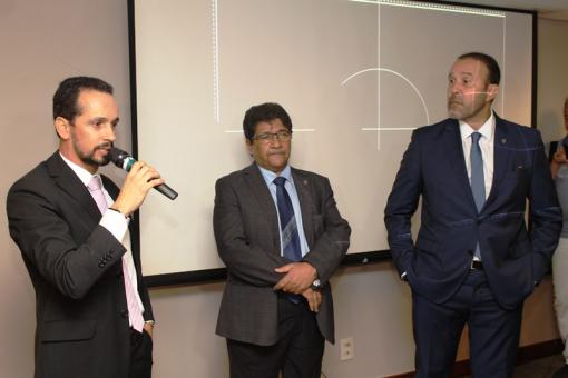 Por aclamação, Ricardo Lima é eleito novo presidente da FBF