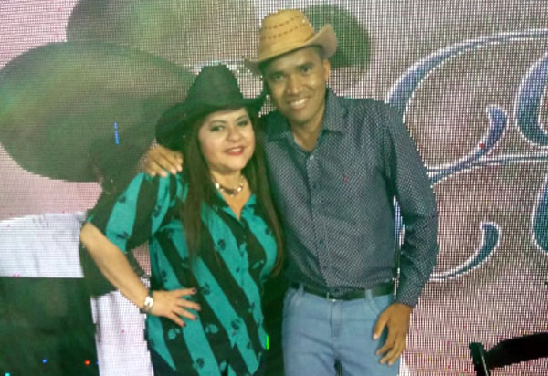 Participação do cantor Ricardo Mota no Programa de TV da Eliane Camargo será transmitida neste domingo (08)