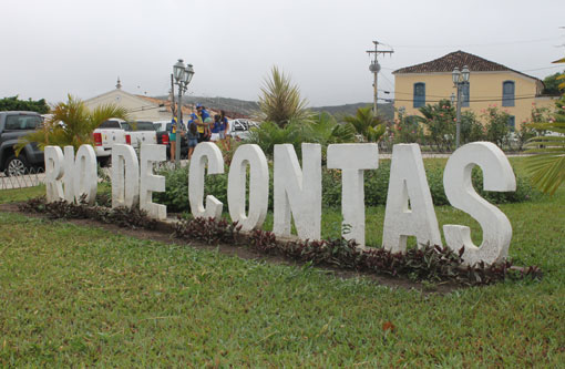 Governo aumenta oferta de água e medicamentos em Rio de Contas
