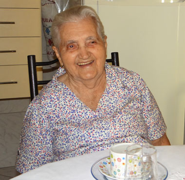 Familiares parabenizam Rita Alves Ataíde pelo seu aniversário