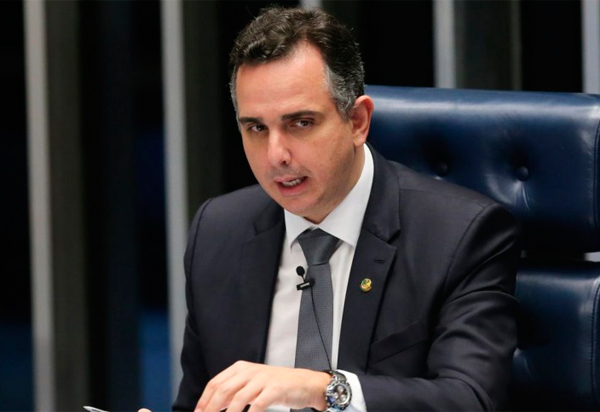 Rodrigo Pacheco diz que se depender das Forças Armadas, não haverá ruptura institucional