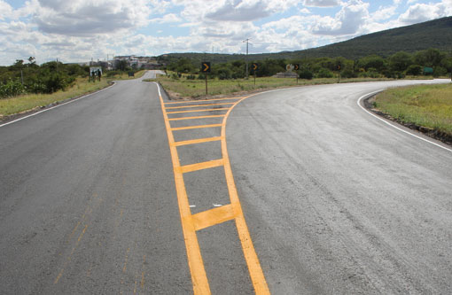 Brumado: Rotatória da BR-030 foi sinalizada