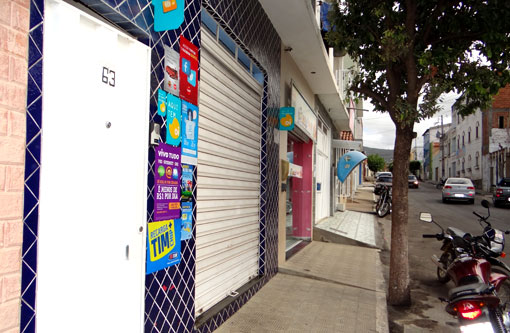 Brumado: Loja de celular tem todos os aparelhos roubados