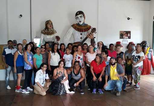Educadora física Rosa Riqueza leva alunos da Hidroginástica e Terceira Idade  para  passeio cultural na cidade de Rio de Contas