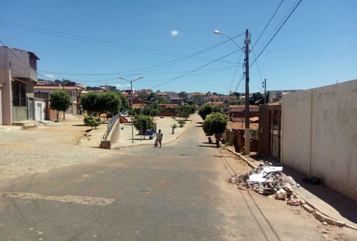 Brumado: casal é mantido refém dentro de casa durante assalto