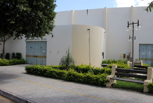 Brumado: mulher é assaltada e tem moto roubada em frente a Câmara de Vereadores