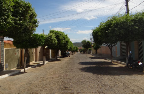 Brumado: Jovem tem celular tomado de assalto