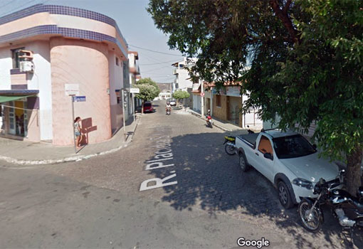 Brumado: Superintendência de Trânsito torna a Rua Placídia Rizério de sentido único 