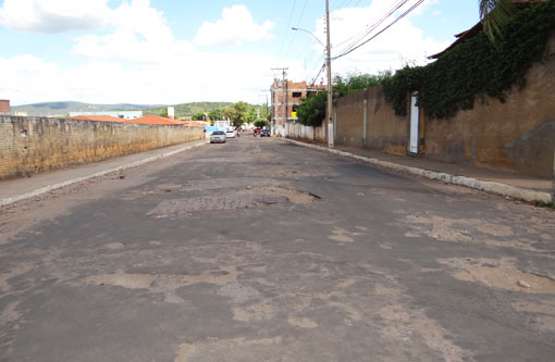 Brumado: Avenida João Paulo I e Rua Rio de Contas receberão pavimentação asfáltica