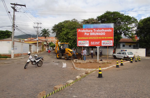 Brumado: Recuperação da Rua Rio de Contas é iniciada