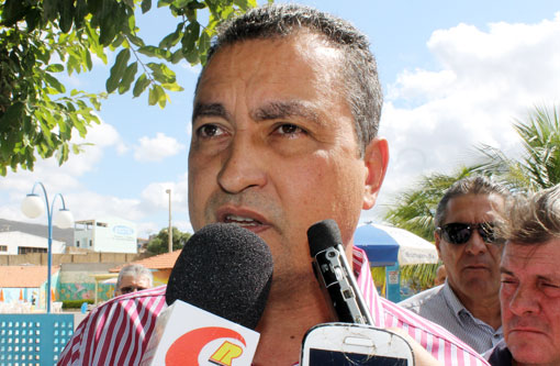 A pedido da PRE/BA, TRE determina retirada de fotos do governador da Bahia do Flickr por propaganda eleitoral antecipada