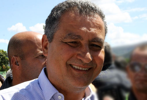 Aliados do governador Rui Costa (PT) Michel Temer (MDB) de retaliar a Bahia e cortar R$180 milhões em recursos