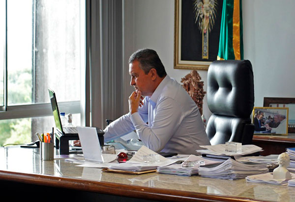 Rui Costa apresenta parâmetros para volta às aulas a membros do sistema jurídico baiano