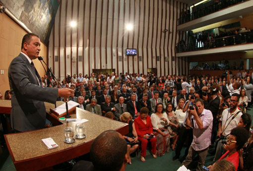 Rui quer parcerias para levar banda larga a todo o estado 
