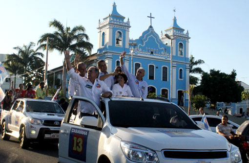 Eleições 2014: Rui Costa realiza grande carreata em Brumado