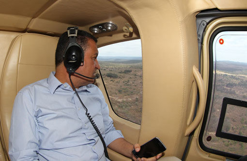 Governador Rui Costa sobrevoa áreas atingidas pelo incêndios na Chapada