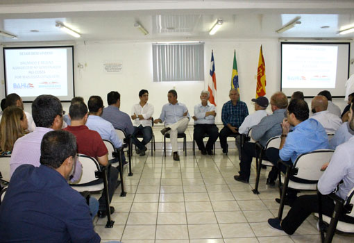 Durante visita a Brumado, Rui Costa reúne prefeitos para discutir implantação da Policlínica