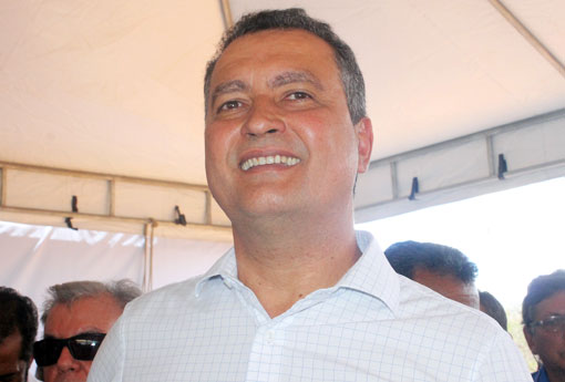 Em Salvador, Rui Costa formaliza consórcio de saúde da região de Brumado