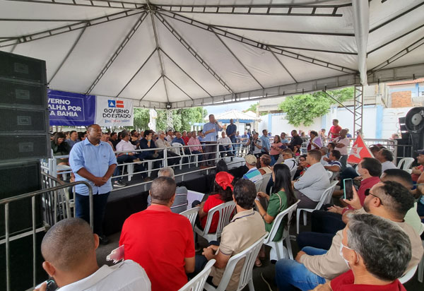 Governo do Estado entrega Sistema de Abastecimento de Água e 'Espaço Colaborar' em Brumado