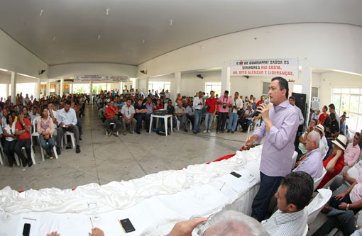 Rui Costa e caravana do PT chegam a Guanambi