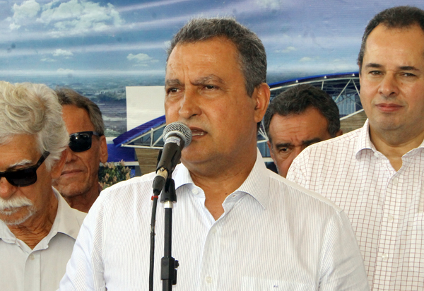 Rui anuncia fechamento das escolas em todo o estado 