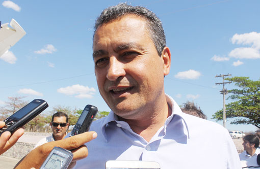 Rui Costa antecipa ICMS e quita dívidas com 417 municípios baianos