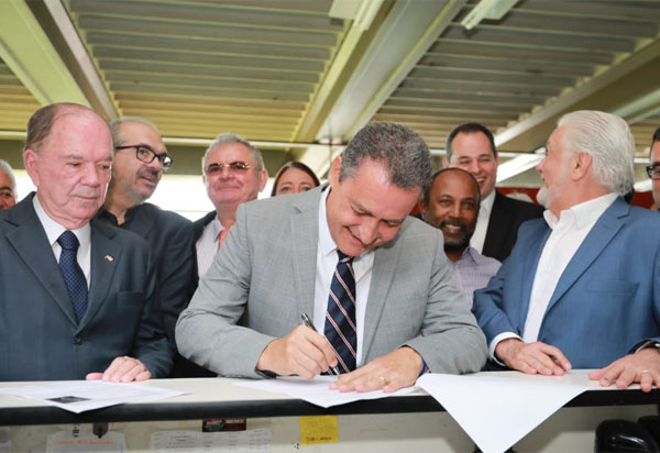 Rui Costa registra candidatura no TRE e entrega o PGP 2018