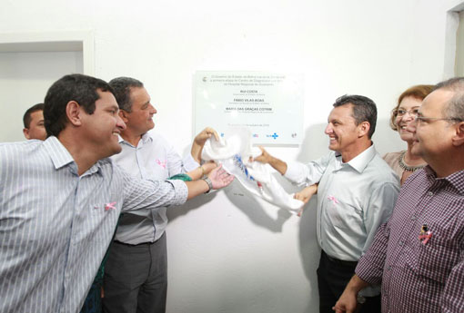 Rui Costa entrega maternidade do Hospital Regional de Guanambi