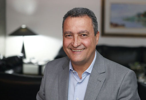 Rui Costa aperta o cinto e reduz gastos administrativos em 10%