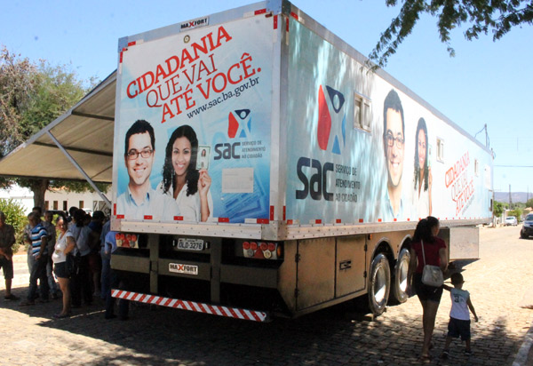 SAC Móvel oferece serviços à população de Dom Basílio e Livrametno de Nossa Senhora