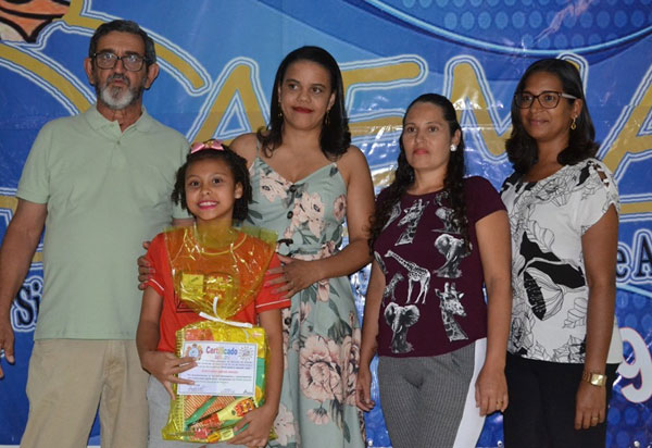 Aracatu: Secretaria Municipal de Educacão homenageia os primeiros colocados da SAEMA 2019