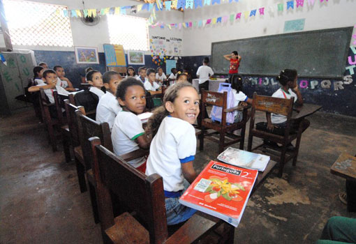 Mais de 50% dos alunos do 3º ano têm nível insuficiente em leitura e matemática