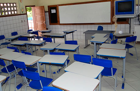 Brumado: Professores das redes municipal e estadual aderem à greve e paralisam atividades por 3 dias 