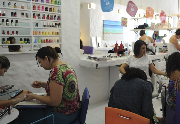 Volume de serviços cresce 0,2% de março para abril, diz IBGE