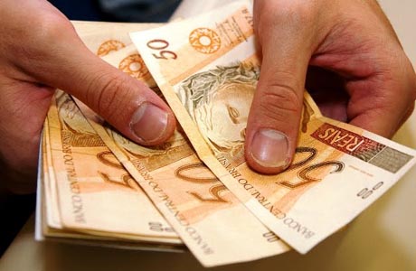 SALÁRIO MÍNIMO EM 2013 SERÁ R$ 678, DIZ GOVERNO