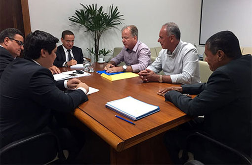 Prefeito Aguiberto cumpre agenda positiva em Salvador