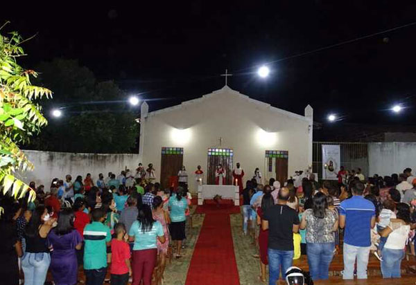 Comunidade Santa Luzia, em Brumado-BA, celebra sua padroeira